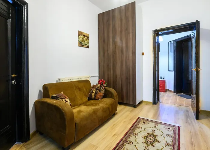 דירה Urban Retreat - 2br Flat Steps From Old Town