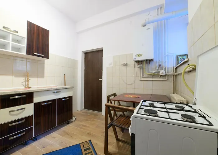 Urban Retreat - 2br Flat Steps From Old Town * 부쿠레슈티