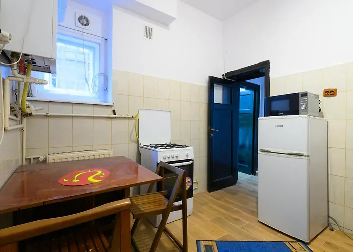 Urban Retreat - 2br Flat Steps From Old Town *