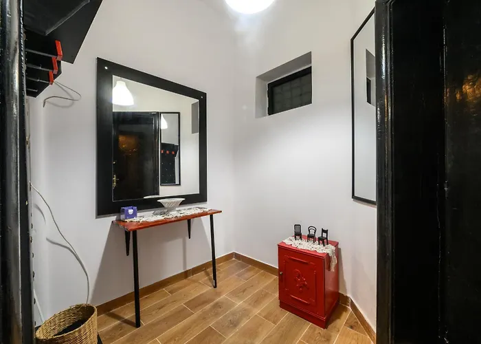 Urban Retreat - 2br Flat Steps From Old Town * Bucareste