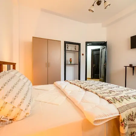 公寓 Urban Retreat - 2br Flat Steps From Old Town